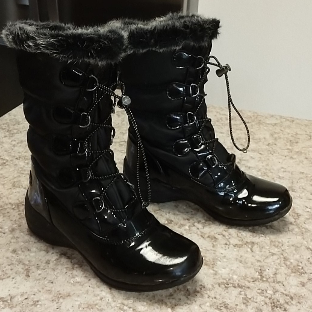 Totes patent toe boots